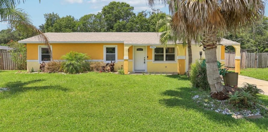 House in Edgewater, Florida 3 bedrooms, 153.85 sq.m. № 1757213