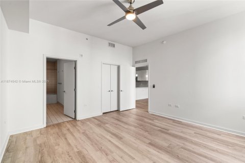 Copropriété à louer à Miami, Floride: 2 chambres, 103.59 m2 № 1924270 - photo 11