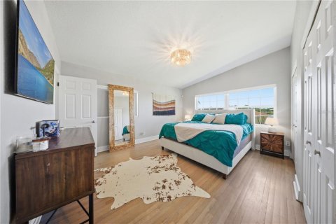 House in Orlando, Florida 3 bedrooms, 162.39 sq.m. № 2208490 - photo 14