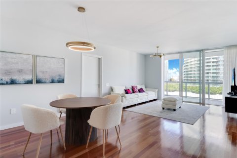 Condo in Miami Beach, Florida, 2 bedrooms  № 1953629 - photo 8