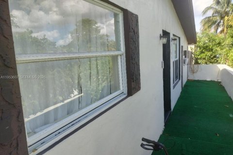 Купить виллу или дом в Вест-Парк, Флорида 6 спален, 151.15м2, № 2153270 - фото 10