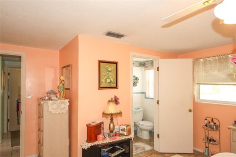 Casa en venta en Port Richey, Florida, 2 dormitorios, 98.48 m2 № 1822679 - foto 21