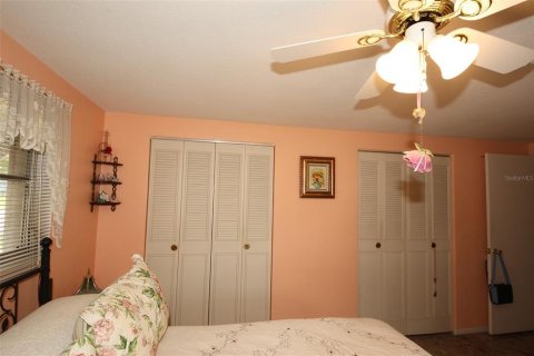 Casa en venta en Port Richey, Florida, 2 dormitorios, 98.48 m2 № 1822679 - foto 17