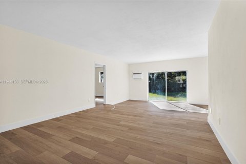 Снять в аренду виллу или дом в Майами, Флорида 3 спальни, 144.74м2, № 2006587 - фото 26