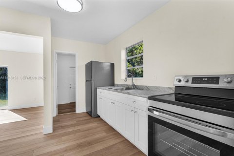 Снять в аренду виллу или дом в Майами, Флорида 3 спальни, 144.74м2, № 2006587 - фото 4