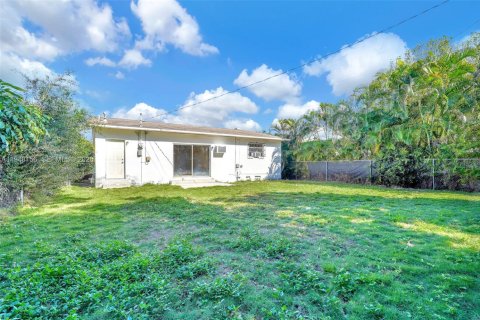 Снять в аренду виллу или дом в Майами, Флорида 3 спальни, 144.74м2, № 2006587 - фото 20