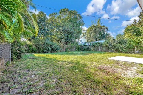 Снять в аренду виллу или дом в Майами, Флорида 3 спальни, 144.74м2, № 2006587 - фото 17