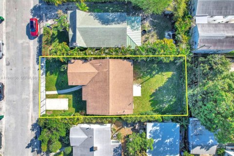 Снять в аренду виллу или дом в Майами, Флорида 3 спальни, 144.74м2, № 2006587 - фото 6