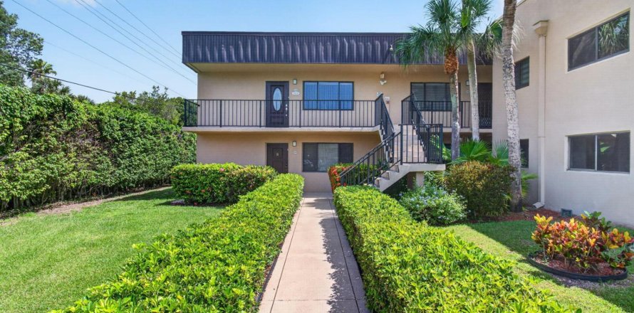Condominio en Delray Beach, Florida, 2 dormitorios  № 2247193
