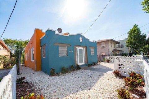 Villa ou maison à vendre à Miami, Floride: 3 chambres, 199.09 m2 № 1936016 - photo 3