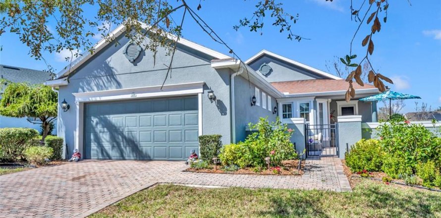 Casa en Groveland, Florida 3 dormitorios, 149.76 m2 № 1784818
