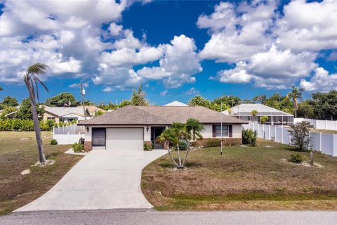 Villa ou maison à Englewood, Floride 2 chambres, 114.64 m2 № 2148787