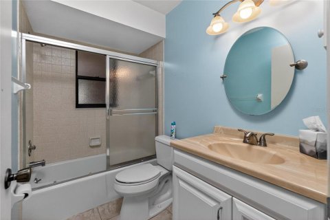 Villa ou maison à vendre à Englewood, Floride: 2 chambres, 114.64 m2 № 2148787 - photo 22