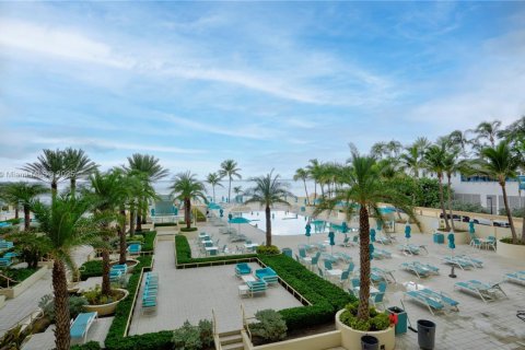 Condominio en venta en Hollywood, Florida, 1 dormitorio, 69.21 m2 № 1923106 - foto 16