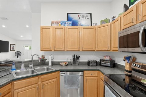 Villa ou maison à vendre à Port Charlotte, Floride: 3 chambres, 129.69 m2 № 2408409 - photo 17