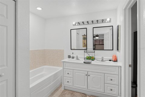 Villa ou maison à vendre à Port Charlotte, Floride: 3 chambres, 129.69 m2 № 2408409 - photo 28