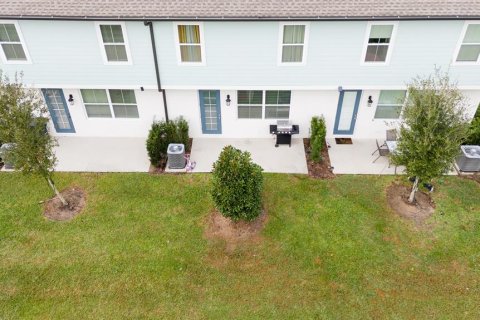 Townhouse in Davenport, Florida 3 bedrooms, 150.87 sq.m. № 1854321 - photo 27