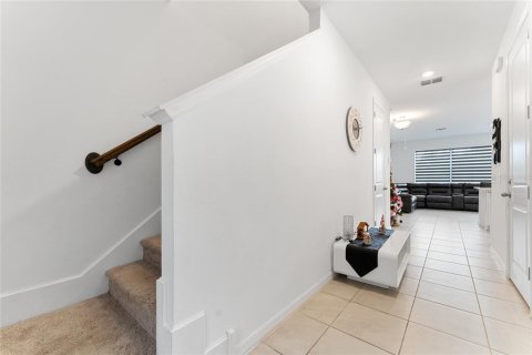 Townhouse in Davenport, Florida 3 bedrooms, 150.87 sq.m. № 1854321 - photo 5