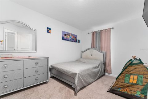 Townhouse in Davenport, Florida 3 bedrooms, 150.87 sq.m. № 1854321 - photo 14