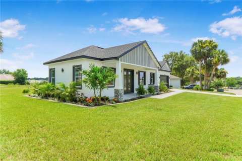 House in Apopka, Florida 4 bedrooms, 161.19 sq.m. № 1808527 - photo 2