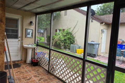 Touwnhouse à vendre à Boca Raton, Floride: 3 chambres, 134.89 m2 № 1934303 - photo 23