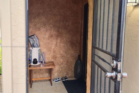 Touwnhouse à vendre à Boca Raton, Floride: 3 chambres, 134.89 m2 № 1934303 - photo 4