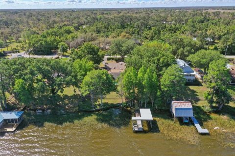 House in Haines City, Florida 3 bedrooms, 314.94 sq.m. № 1591494 - photo 3
