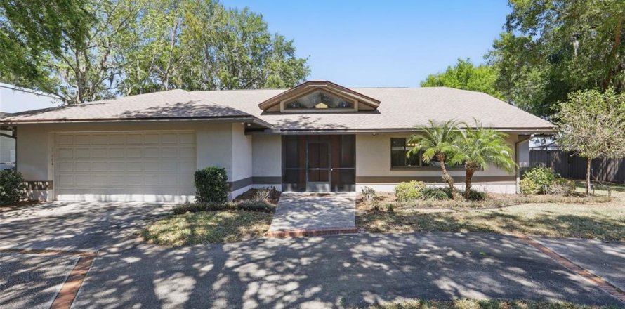 House in Haines City, Florida 3 bedrooms, 314.94 sq.m. № 1591494