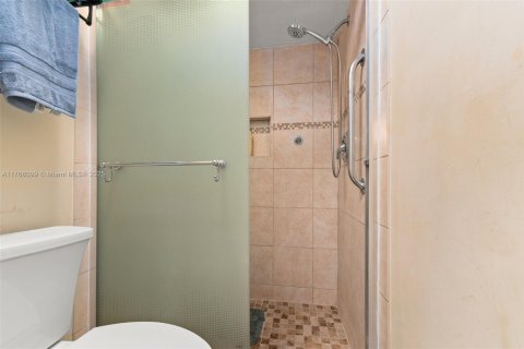 House in St. Lucie, Florida 2 bedrooms, 100.15 sq.m. № 1702280 - photo 13