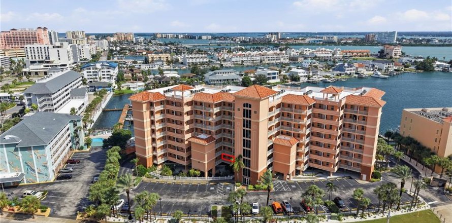 Condo à Clearwater, Floride, 3 chambres № 2413880