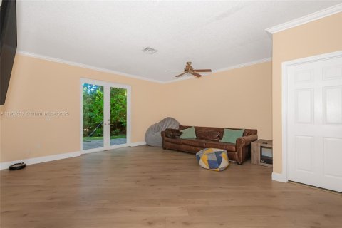 Townhouse in Pembroke Pines, Florida 3 bedrooms, 163.88 sq.m. № 1963621 - photo 7