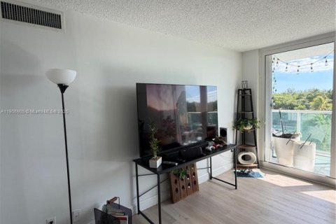 Купить кондоминиум в Санни-Айлс-Бич, Флорида 2 спальни, 126.07м2, № 1970555 - фото 6