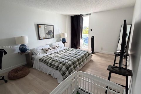 Купить кондоминиум в Санни-Айлс-Бич, Флорида 2 спальни, 126.07м2, № 1970555 - фото 15