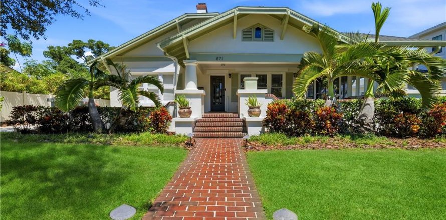 Villa ou maison à Saint Petersburg, Floride 3 chambres, 207.54 m2 № 2273206
