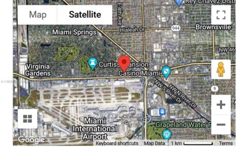 Propiedad comercial en venta en Miami Springs, Florida № 2012279 - foto 6