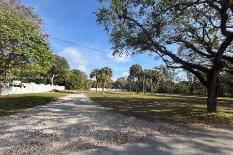 Terreno en venta en Pinecrest, Florida № 2043845 - foto 9