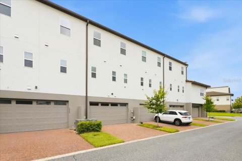 Touwnhouse à louer à Orlando, Floride: 4 chambres, 214.6 m2 № 2413598 - photo 25