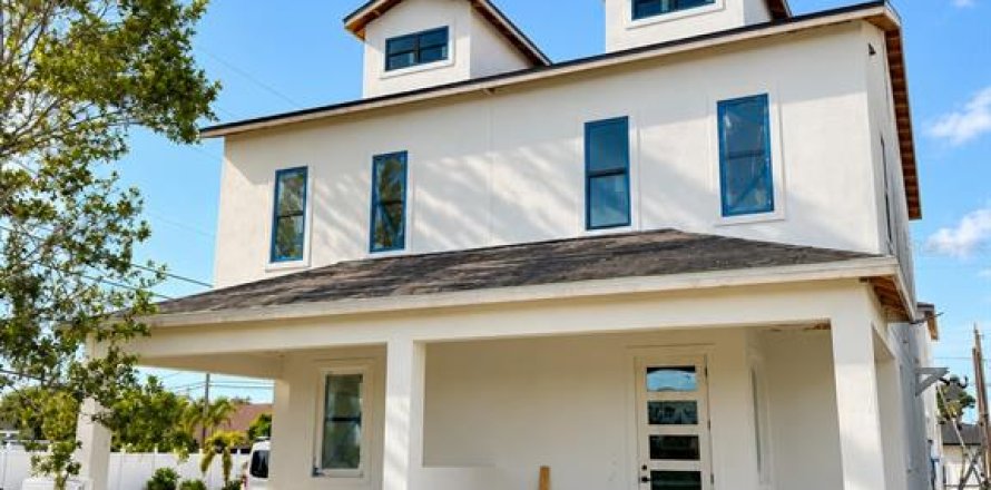 Duplex à Saint Petersburg, Floride 3 chambres, 190.17 m2 № 2380493