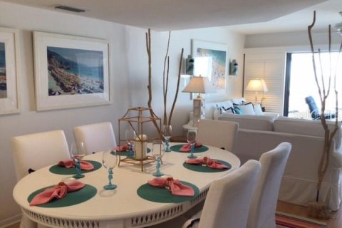 Townhouse in Boca Grande, Florida 2 bedrooms, 123.37 sq.m. № 2103953 - photo 8