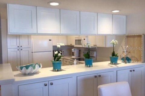 Townhouse in Boca Grande, Florida 2 bedrooms, 123.37 sq.m. № 2103953 - photo 10
