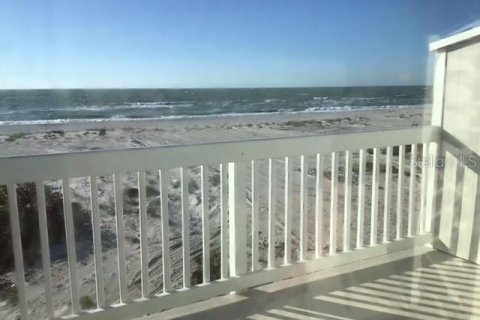 Townhouse in Boca Grande, Florida 2 bedrooms, 123.37 sq.m. № 2103953 - photo 3