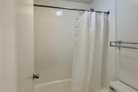 Condominio en alquiler en Orlando, Florida, 1 dormitorio, 25.64 m2 № 1800533 - foto 2