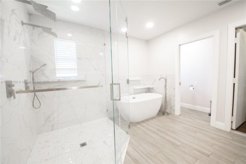 Villa ou maison à louer à Homestead, Floride: 4 chambres, 245.26 m2 № 1931619 - photo 19