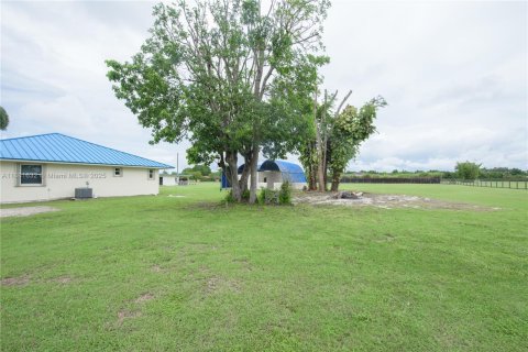 Villa ou maison à louer à Homestead, Floride: 4 chambres, 245.26 m2 № 1931619 - photo 26