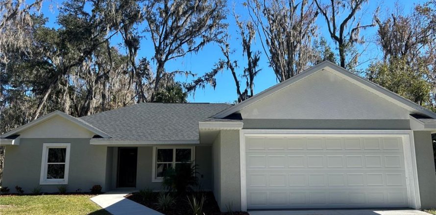 House in Ocala, Florida 3 bedrooms, 156.73 sq.m. № 1597622