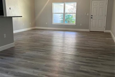 House in Ocala, Florida 3 bedrooms, 156.73 sq.m. № 1597622 - photo 2