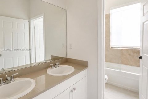 Villa ou maison à louer à Ave Maria, Floride: 4 chambres, 209.96 m2 № 2263050 - photo 14