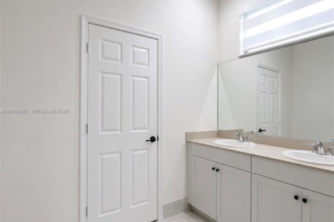 Villa ou maison à louer à Ave Maria, Floride: 4 chambres, 209.96 m2 № 2263050 - photo 18