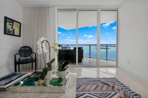 Condo in Miami, Florida, 2 bedrooms  № 1647052 - photo 9