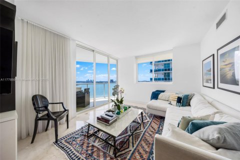 Condo in Miami, Florida, 2 bedrooms  № 1647052 - photo 6